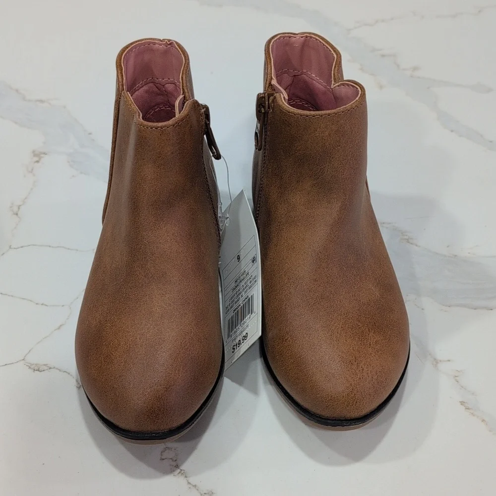 Cat & Jack Boots 9 - Picture 2 of 5